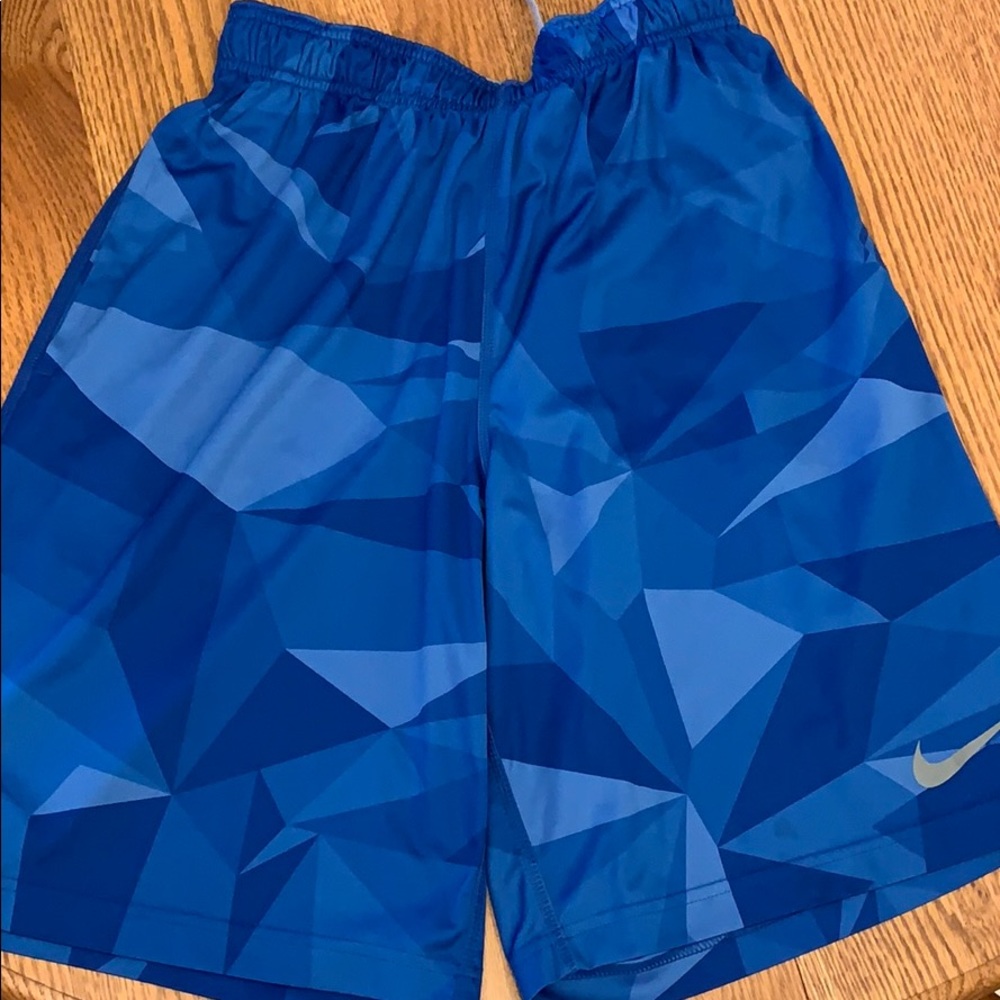 Men’s Nike Dri-fit shorts in like new condition